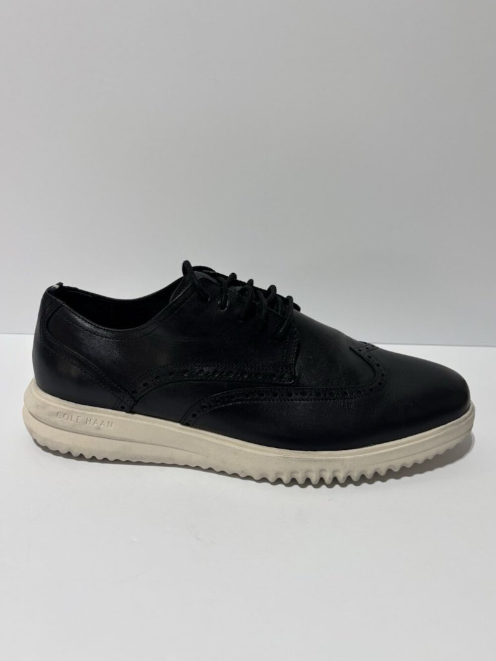 Cole Haan Men’s Grand + Wingtip Oxford Black Leather, Size 11.5 Wide
